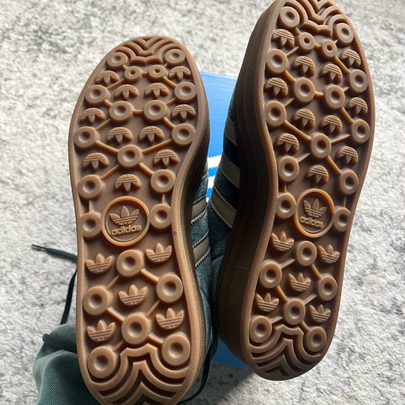 Adidas Gazelle Dark Green Sneakers - Picture 4 of 6